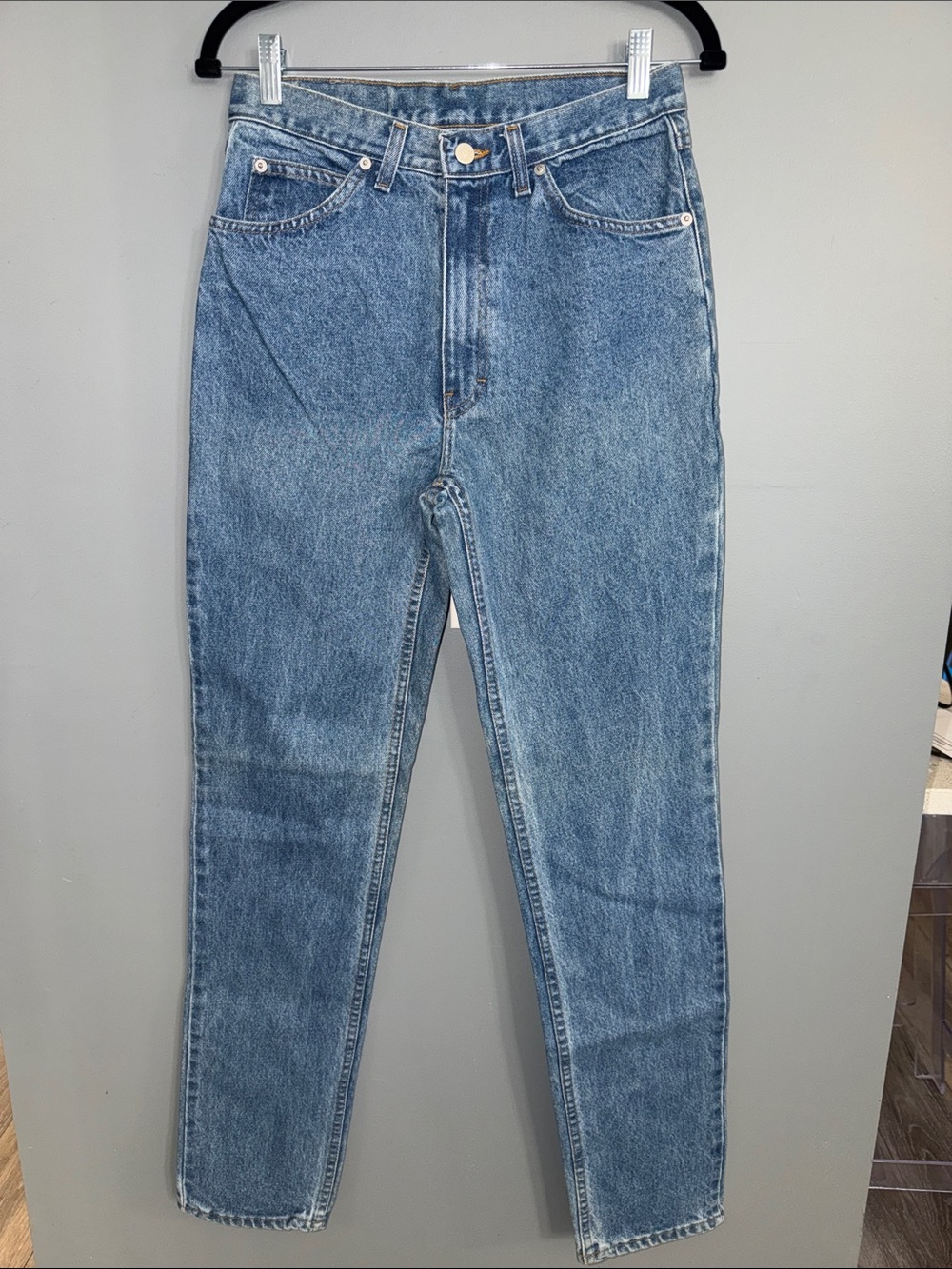 Jordache Women's Straight Leg Jeans - Blue Denim. 80’s, mom jeans. Sz 30